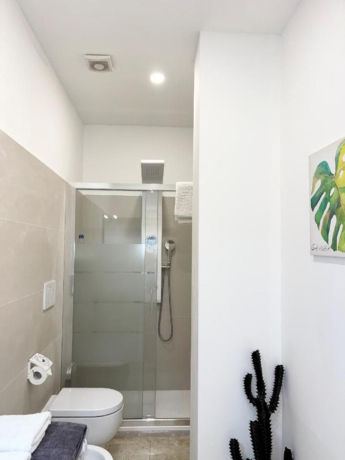 The White House, Modern Apartment In Center ميلان المظهر الخارجي الصورة
