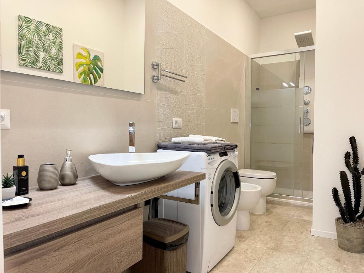 The White House, Modern Apartment In Center ميلان المظهر الخارجي الصورة